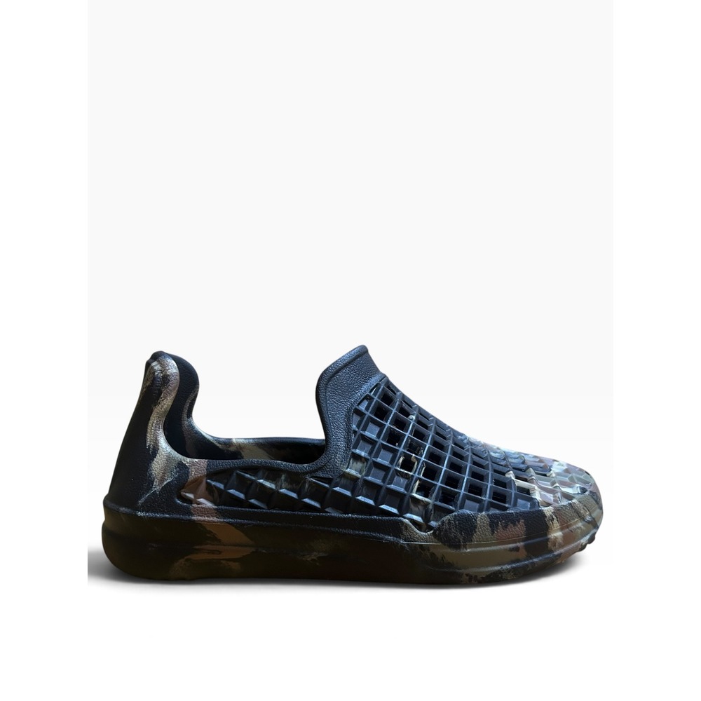 Lusso Cloud Men's Scenario Slip-On Shoes in Woodland Camo Men size 8 Waterproof